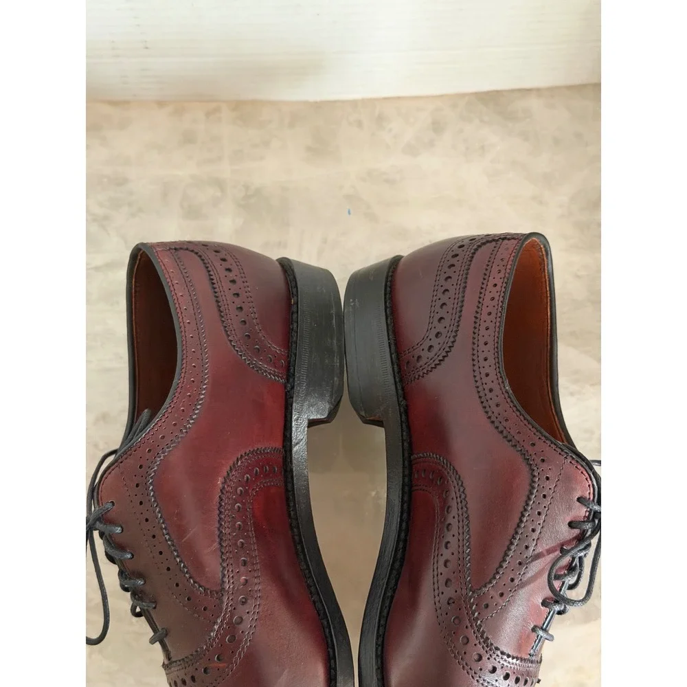 Allen Edmonds Strand Oxford Mens 10.5 D Burgundy Brogue Cap Toe USA